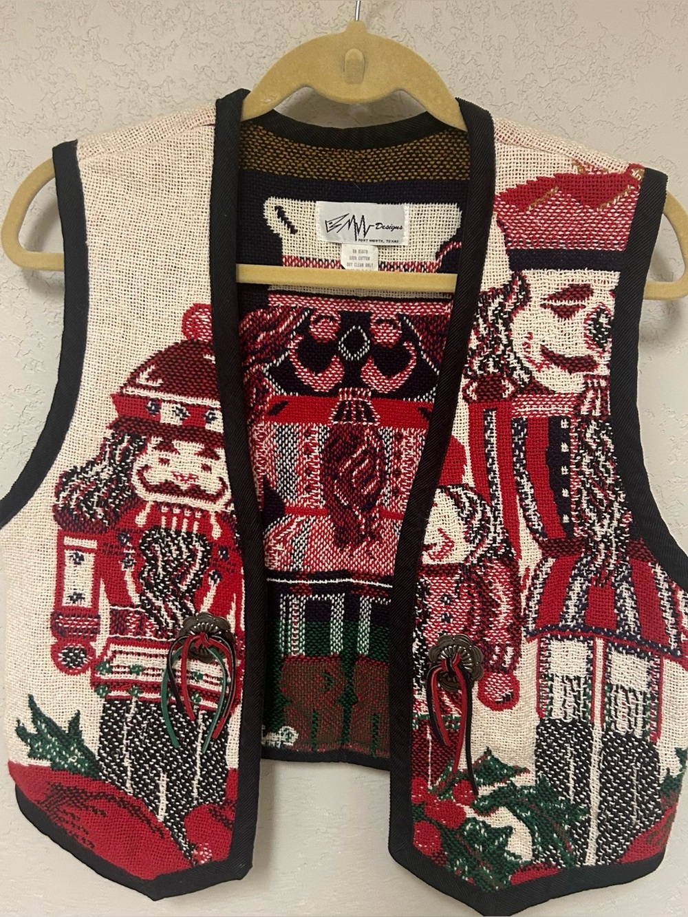 Vintage Nutcracker Knit Holiday Vest - Red & Cream S/M